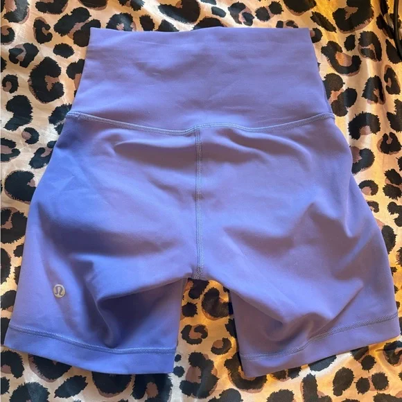 Lululemon Wunder Train High Rise Short 6” in Dark Lavender Size 2 - Picture 6 of 8